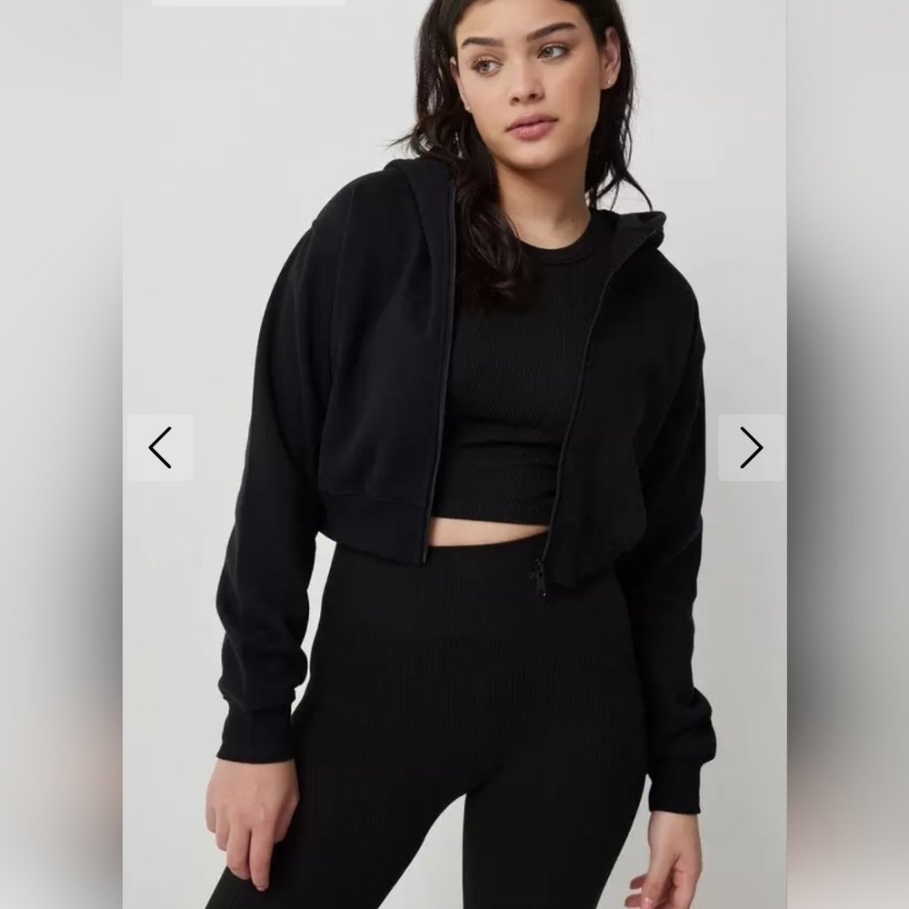 CROP ZIP  UP HOODIE